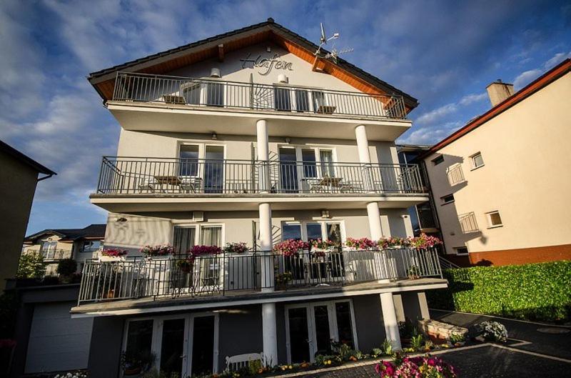 Pokoje Goscinne Hafen Guesthouse - Wladyslawowo Bagian luar foto